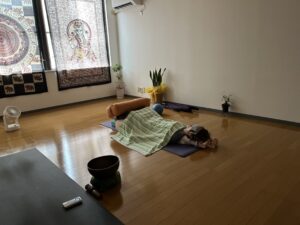 日曜日のアシュタンガヨガ✤極上リラクゼーション心と体に癒しを