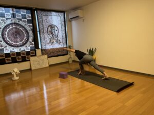 日曜日のアシュタンガヨガ✤正解も終わりもない…だから継続できるヨガ